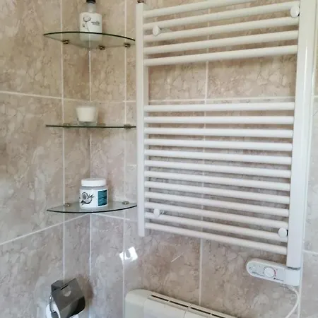 Room In Lovely Cottage House Habitaciones En Chalet En Cadiz San Fernando Exterior photo